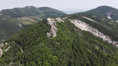 Belintash 'ın havadan görünüşü - Bulgaristan' ın Rodop Dağlarındaki tanrı Sabazios 'a adanmış antik tapınak