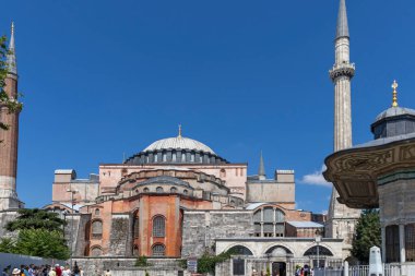 İSTANBUL, TURKEY - 26 Temmuz 2019: İstanbul, Türkiye 'deki Ayasofya Müzesi
