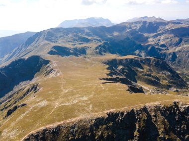 Bulgaristan 'ın Malyovitsa zirvesi yakınlarındaki Rila Dağı' nın şaşırtıcı hava manzarası