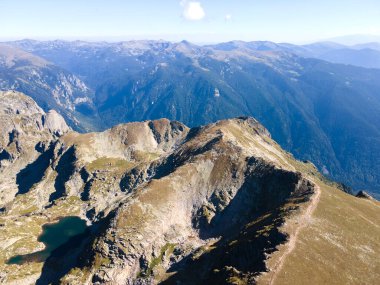 Bulgaristan 'ın Malyovitsa zirvesi yakınlarındaki Rila Dağı' nın şaşırtıcı hava manzarası
