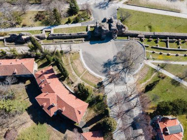 Bulgaristan 'ın Filibe Bölgesi Hisarya kentinin hava manzarası