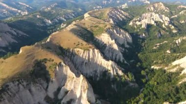 Melnik kum piramitlerinin hava manzarası, Blagoevgrad bölgesi, Bulgaristan