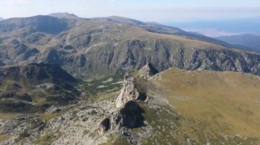 Bulgaristan 'ın Malyovitsa zirvesi yakınlarındaki Rila Dağı' nın şaşırtıcı hava manzarası