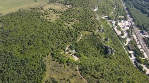 Letecký Pohled Řeku Iskar Míjející Vesnici Karlukovo Balkánské Hory Bulharsko — Stock video