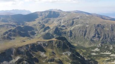 Bulgaristan 'ın Malyovitsa zirvesi yakınlarındaki Rila Dağı' nın şaşırtıcı hava manzarası