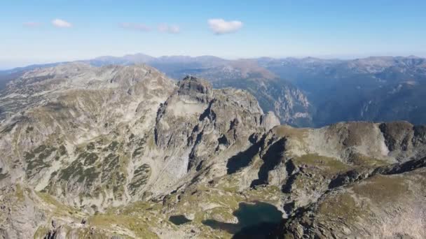 Καταπληκτική Αεροφωτογραφία Του Όρους Ρίλα Κοντά Στην Κορυφή Μαλοβίτσα Βουλγαρία — Αρχείο Βίντεο