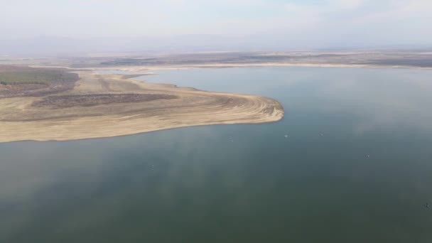 Uitzicht Vanuit Lucht Het Stuwmeer Van Pyasachnik Zandsteen Berg Sredna — Stockvideo