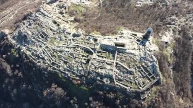 Bulgaristan 'ın Kardzhali Bölgesi, Perperikon antik Trakya kentinin hava manzarası
