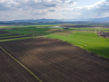 Bulgaristan 'ın Filibe Bölgesi Parvomay kasabası yakınlarındaki Yukarı Trakya Ovası' nın hava manzarası