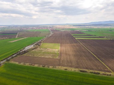Bulgaristan 'ın Filibe Bölgesi Parvomay kasabası yakınlarındaki Yukarı Trakya Ovası' nın hava manzarası