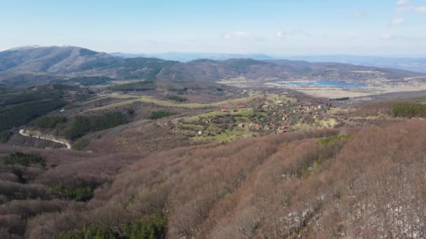 Zimowy Widok Góry Konyavska Pobliżu Szczytu Viden Region Kyustendil Bułgaria — Wideo stockowe