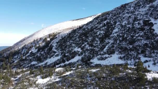 Amazing Aerial Pemandangan Musim Dingin Rila Gunung Dekat Puncak Malyovitsa — Stok Video