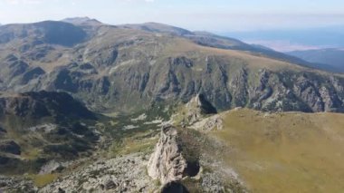 Bulgaristan 'ın Malyovitsa zirvesi yakınlarındaki Rila Dağı' nın şaşırtıcı hava manzarası