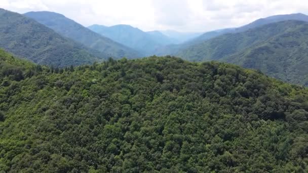 Vista Aérea Las Montañas Rhodope Cerca Ciudad Asenovgrad Región Plovdiv — Vídeos de Stock