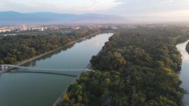 Bulgaristan 'ın Filibe kentindeki Kürek Mekanı' nın hava gün batımı manzarası