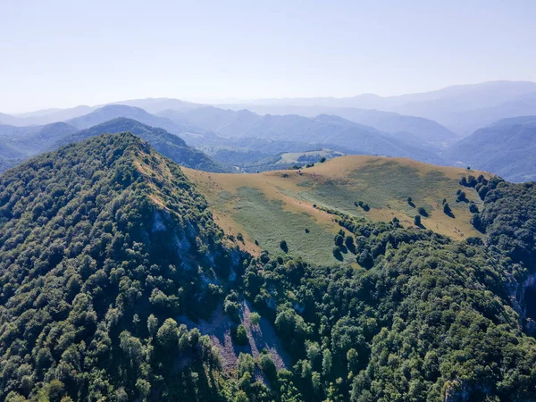 Uitzicht Vanuit Lucht Balkanberg Buurt Van Stad Teteven Regio Lovech — Stockfoto