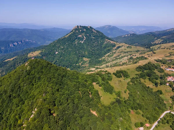 Vista Aérea Montanha Dos Balcãs Perto Cidade Teteven Região Lovech — Fotografia de Stock