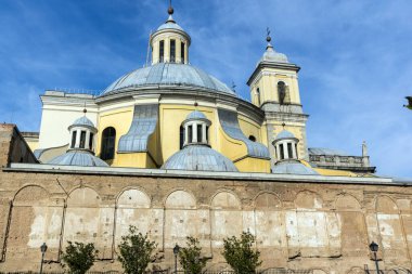 Madrid, İspanya - 23 Ocak 2018: San Francisco el Grande kilise Madrid şehir, İspanya görünümünü şaşırtıcı