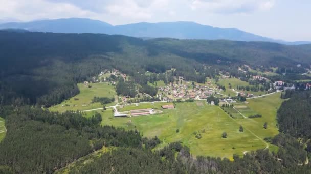 Increíble Vista Aérea Zona Yundola Entre Rila Montaña Rhodopes Bulgaria — Vídeo de stock