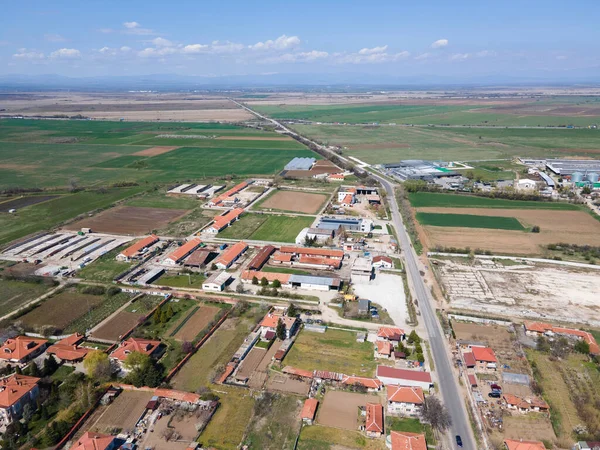 Bulgaristan 'ın Filibe Bölgesi' nin Tsalapitsa köyünün hava manzarası