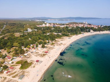 Bulgaristan 'ın Burgaz Bölgesi' ndeki Kiten kasabasının Güney Sahili 'nin şaşırtıcı hava manzarası