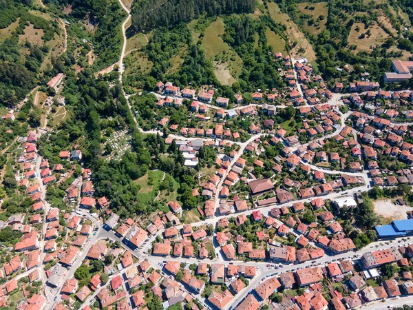 Vista Aérea Ciudad Teteven Las Montañas Balcánicas Región Lovech Bulgaria — Foto de Stock