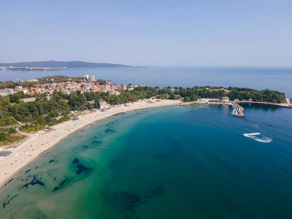 Bulgaristan 'ın Burgaz Bölgesi' ndeki Kiten kasabasının Güney Sahili 'nin şaşırtıcı hava manzarası