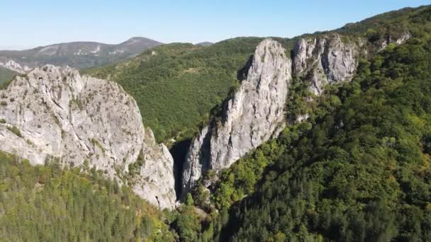 Vista Aérea Garganta Del Río Erma Cerca Ciudad Tran Bulgaria — Vídeos de Stock