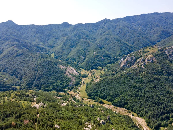 Vista Aérea Das Montanhas Rhodope Perto Belintash Bulgária — Fotografia de Stock