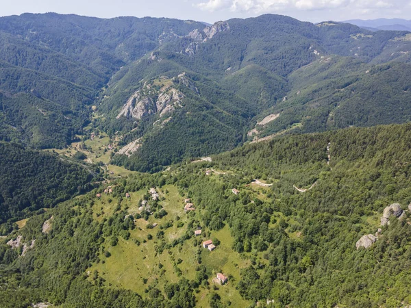 保加利亚Belintash附近的Rhodope山脉的空中景观 — 图库照片