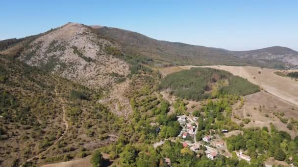 Fantastiskt Höstlandskap Strazha Berg Pernikregionen Bulgarien — Stockvideo