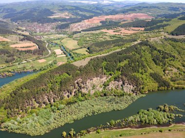 Topolnitsa Reservoir, Sredna Gora Dağı, Bulgaristan 'ın yay manzarası