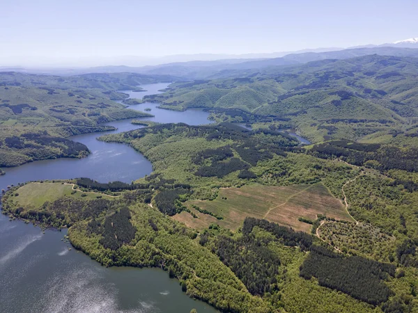 Topolnitsa Reservoir, Sredna Gora Dağı, Bulgaristan 'ın yay manzarası