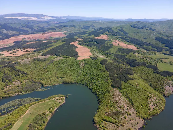 Topolnitsa Reservoir, Sredna Gora Dağı, Bulgaristan 'ın yay manzarası