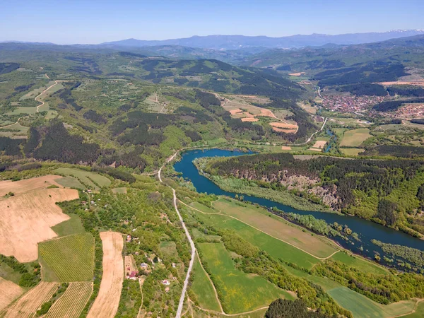 Topolnitsa Reservoir, Sredna Gora Dağı, Bulgaristan 'ın yay manzarası