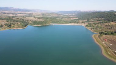 Bulgaristan 'ın Sopot Reservoir, Lovech Bölgesinin hava manzarası