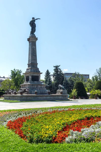 Ruse Bulgaria 2021年8月15日 保加利亚Ruse市中心自由广场全景 — 图库照片