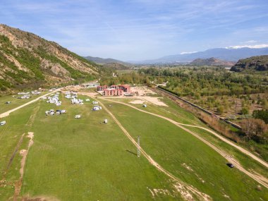 Bulgaristan 'ın Kozhuh Dağı ve Petrich vadisinin hava manzarası