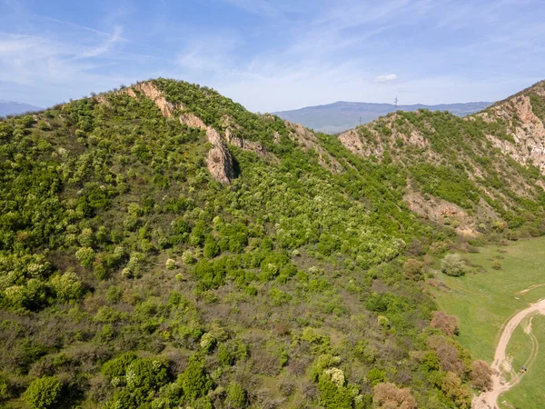 Bulgaristan 'ın Kozhuh Dağı ve Petrich vadisinin hava manzarası