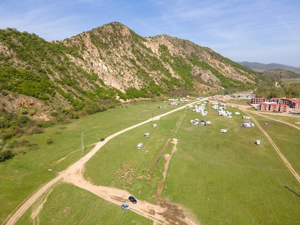 Bulgaristan 'ın Kozhuh Dağı ve Petrich vadisinin hava manzarası