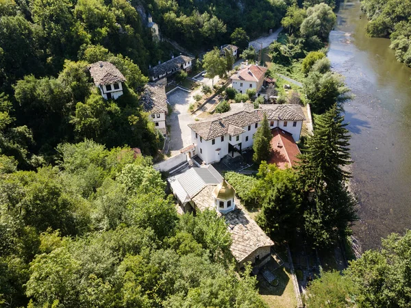 Vista Aérea Del Monasterio Medieval Cherepish Asunción Garganta Del Río —  Fotos de Stock