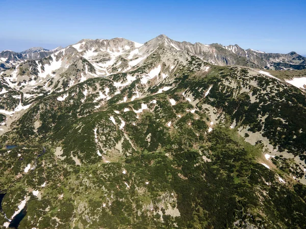 Vista Aérea Incrível Montanha Pirin Perto Lagos Kremenski Bulgária — Fotografia de Stock