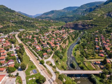 Bulgaristan 'ın Balkan Dağları, Çerovo köyünün hava manzarası