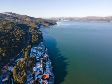 Bulgaristan 'ın Sofya kenti yakınlarındaki Iskar Barajı' nın hava manzarası