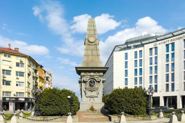 SOFYA, BULGARIA - 1 Mayıs 2022: Bulgaristan 'ın Sofya kentinde Bulgar devrimci ve ulusal kahramanı Vasil Levski' nin Anıtı