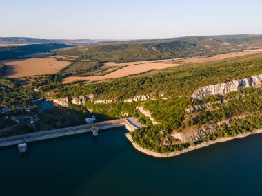 Bulgaristan 'ın Aleksandar Stamboliyski Reservoir, Gabrovo ve Veliko Tarnovo bölgelerinin hava manzarası