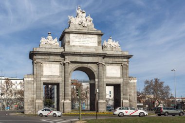 Madrid, İspanya - 23 Ocak 2018: görünüm Puerta de Toledo şehir Madrid, İspanya, Amazing