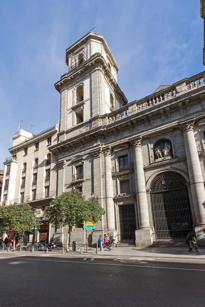 Madrid, İspanya - 23 Ocak 2018: bucak Our Lady iyi tavsiye kilise Madrid şehir, İspanya görünümünü şaşırtıcı