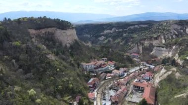 Bulgaristan 'ın Blagoevgrad bölgesinin tarihi Melnik kasabasının hava manzarası