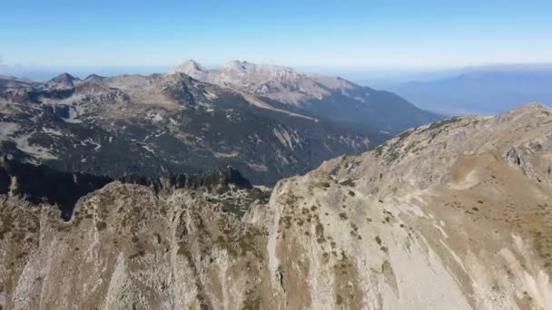 Vista Aérea Strazhite Peaks Montaña Pirin Bulgaria — Vídeos de Stock